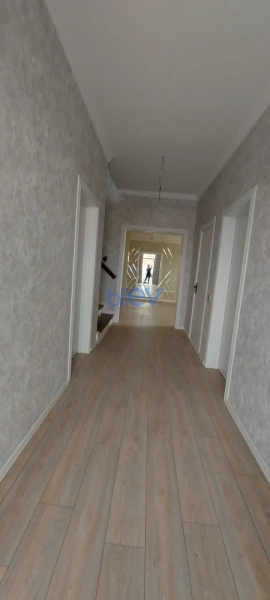 Satış 5 otaqlı Həyət evi  210m², Bakı