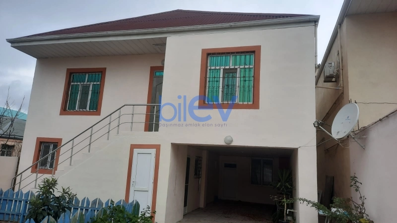Satış 6 otaqlı Həyət evi  200m², Bakı
