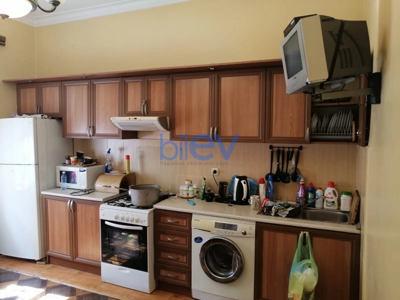 Satış 5 otaqlı Həyət evi  200m², Bakı