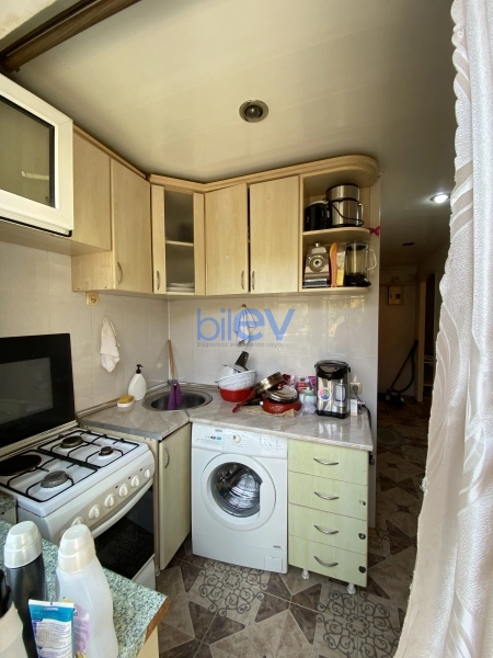 Aylıq Kirayə 1 otaqlı Köhnə Tikili bina evi  40m², Bakı