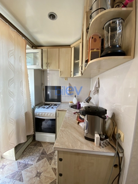 Aylıq Kirayə 1 otaqlı Köhnə Tikili bina evi  40m², Bakı