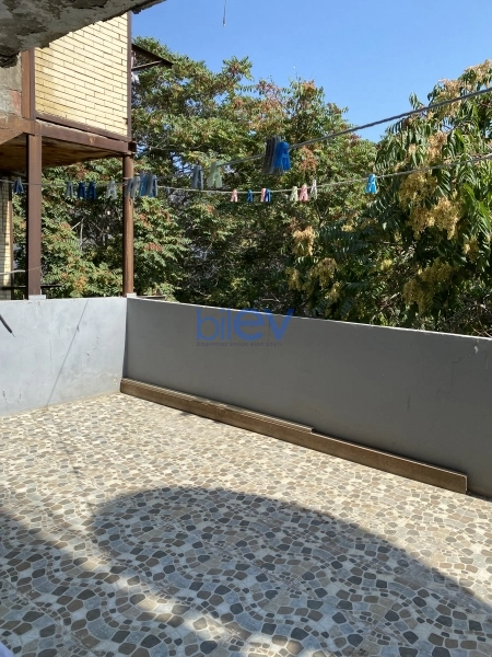 Aylıq Kirayə 1 otaqlı Köhnə Tikili bina evi  40m², Bakı