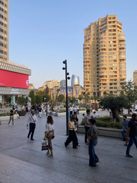 Aylıq Kirayə 1 otaqlı Köhnə Tikili bina evi  40m², Bakı