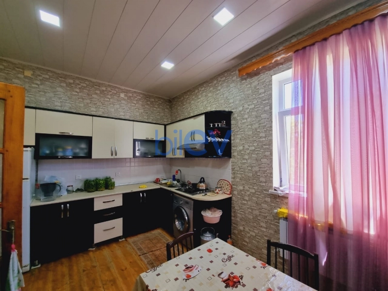 Satış 6 otaqlı Həyət evi  236m², Bakı