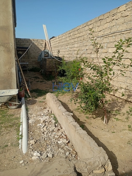 Satış 4 otaqlı Həyət evi  4m², Bakı