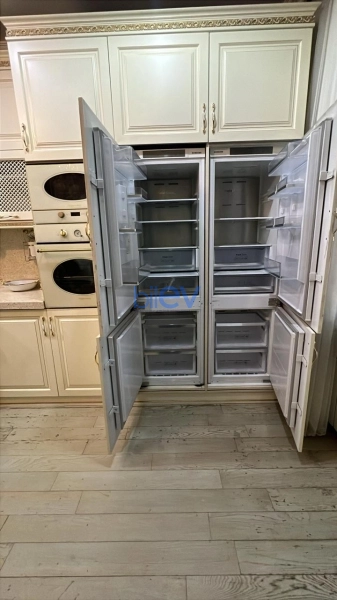 Aylıq Kirayə 4 otaqlı Yeni Tikili bina evi  230m², Bakı