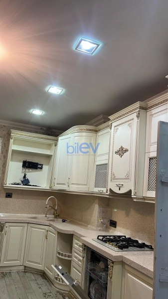 Aylıq Kirayə 4 otaqlı Yeni Tikili bina evi  230m², Bakı