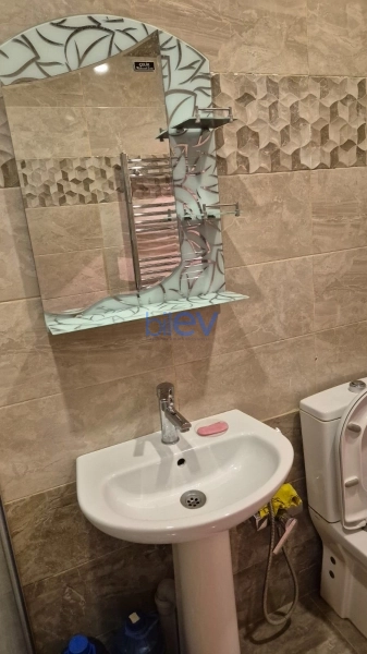 Satış 2 otaqlı Yeni Tikili bina evi  62m², Bakı