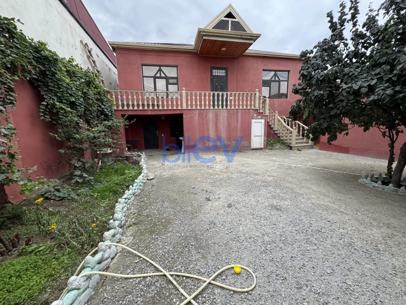 Satış 9 otaqlı Həyət evi  240m², Bakı