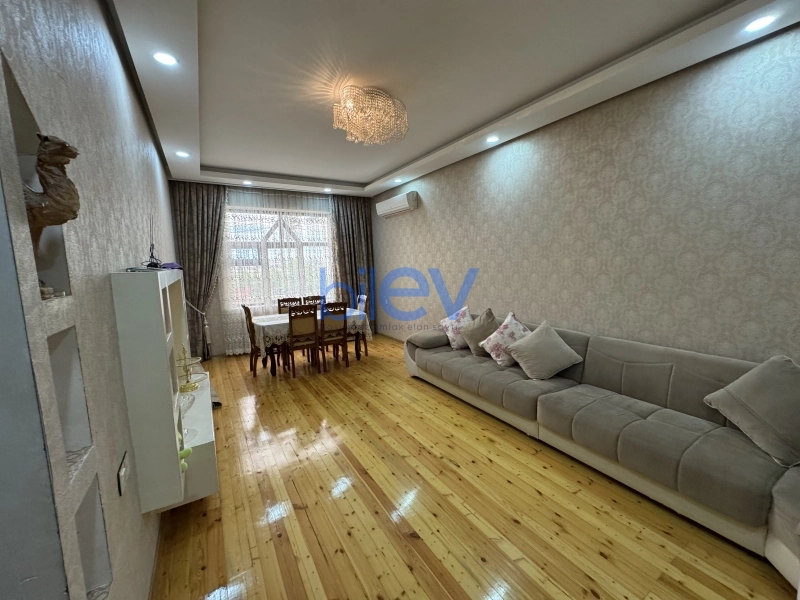 Satış 9 otaqlı Həyət evi  240m², Bakı