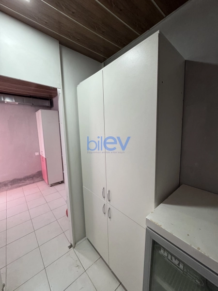 Satış 9 otaqlı Həyət evi  240m², Bakı