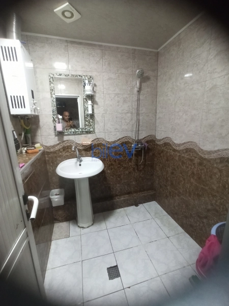 Satış 2 otaqlı Köhnə Tikili bina evi  58m², Bakı