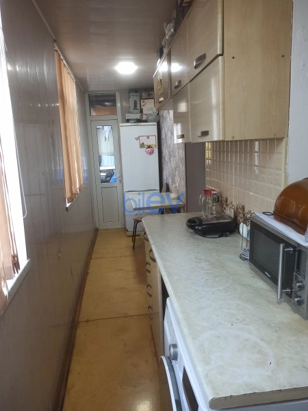 Satış 2 otaqlı Köhnə Tikili bina evi  58m², Bakı
