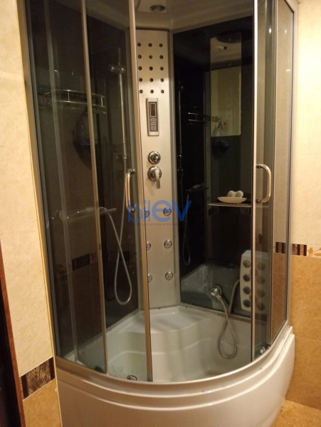 Satış 2 otaqlı Yeni Tikili bina evi  79m², Bakı