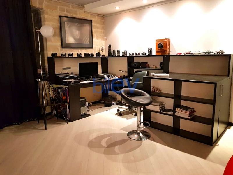 Satış  otaqlı Obyekt  93m², Bakı