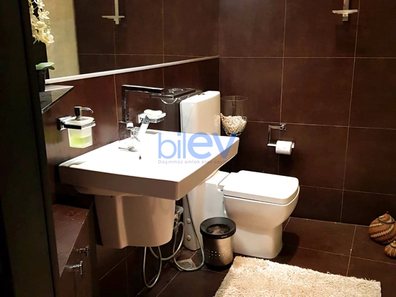 Satış  otaqlı Obyekt  93m², Bakı