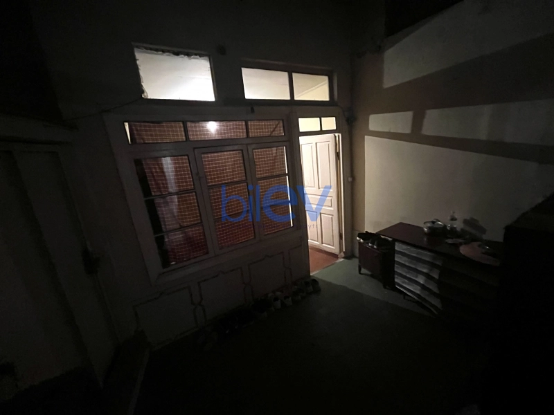 Aylıq Kirayə 2 otaqlı Köhnə Tikili bina evi  70m², Bakı