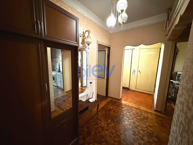 Satış 3 otaqlı Köhnə Tikili bina evi  85m², Bakı