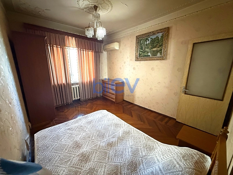 Satış 3 otaqlı Köhnə Tikili bina evi  85m², Bakı