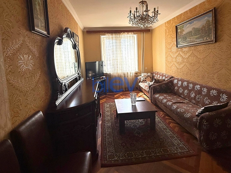 Satış 3 otaqlı Köhnə Tikili bina evi  85m², Bakı