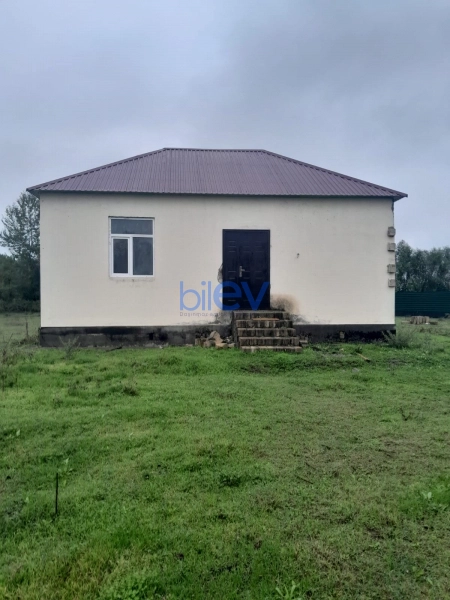 Satış 3 otaqlı Torpaq  47m², Oğuz