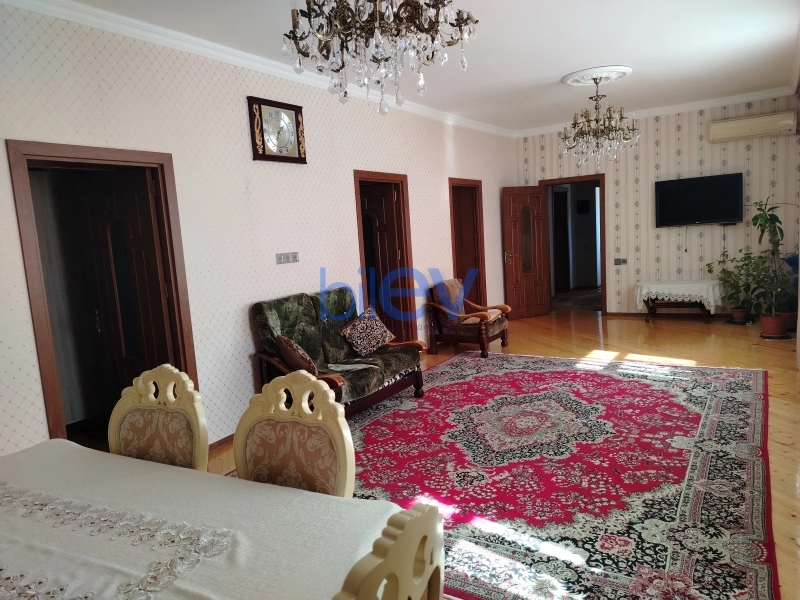 Satış 5 otaqlı Həyət evi  200m², Bakı