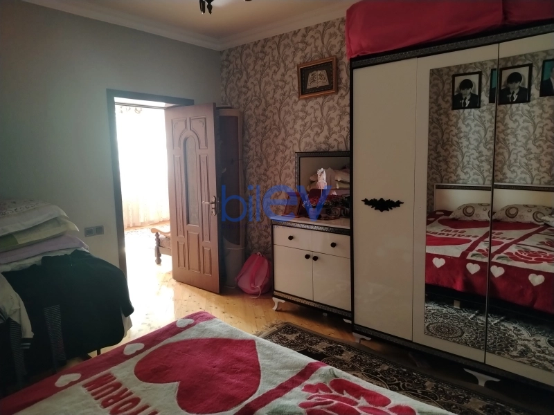 Satış 5 otaqlı Həyət evi  200m², Bakı