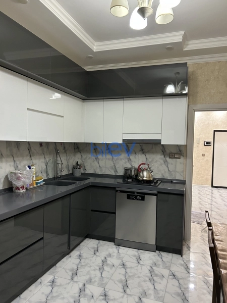 Satış 4 otaqlı Yeni Tikili bina evi  95m², Sumqayıt