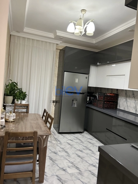 Satış 4 otaqlı Yeni Tikili bina evi  95m², Sumqayıt