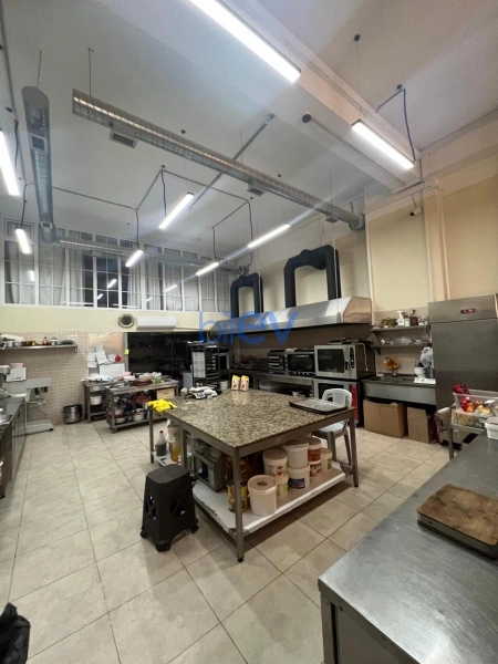 Satış 2 otaqlı Obyekt  135m², Bakı