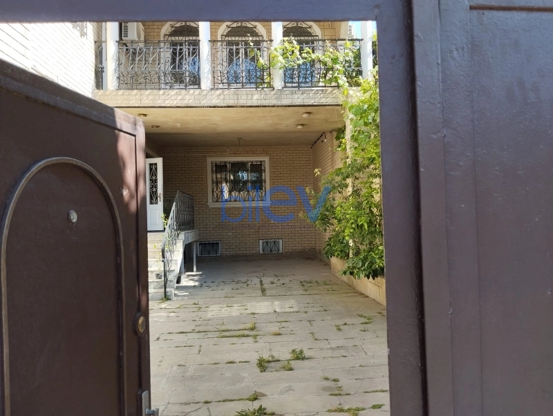Satış 2 otaqlı Obyekt  135m², Bakı