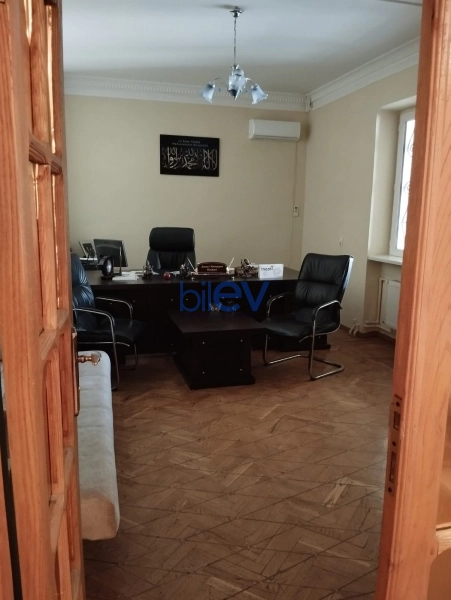 Satış 2 otaqlı Obyekt  135m², Bakı