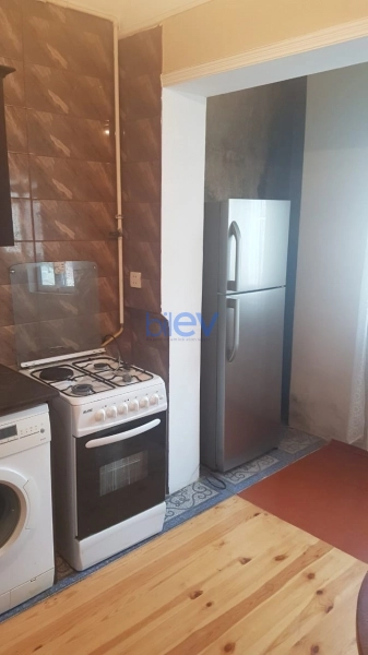 Satış 1 otaqlı Köhnə Tikili bina evi  40m², Bakı