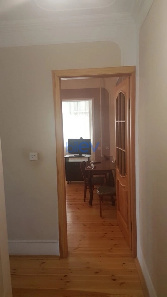 Satış 1 otaqlı Köhnə Tikili bina evi  40m², Bakı