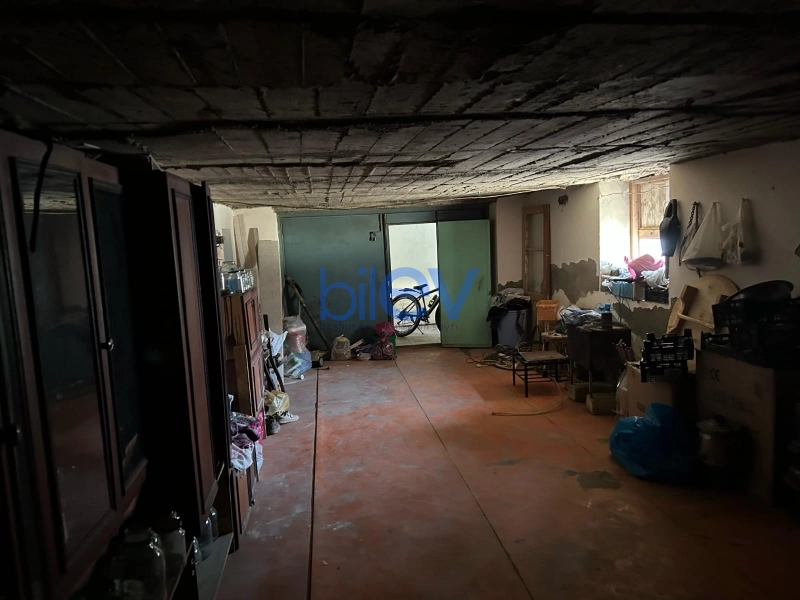 Satış 7 otaqlı Köhnə Tikili bina evi  750m², Sumqayıt