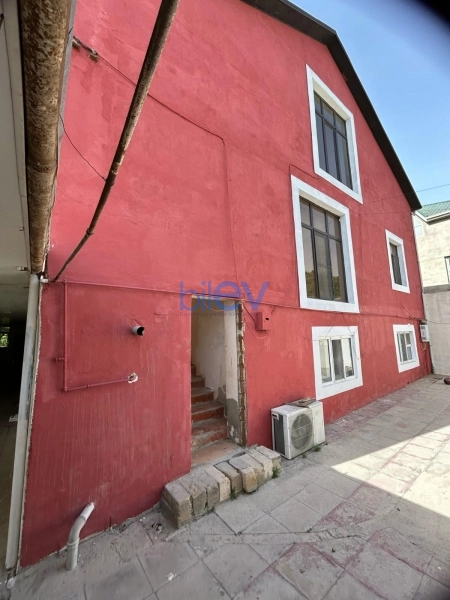 Satış 7 otaqlı Köhnə Tikili bina evi  750m², Sumqayıt