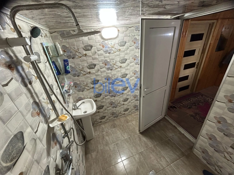 Satış 7 otaqlı Köhnə Tikili bina evi  750m², Sumqayıt