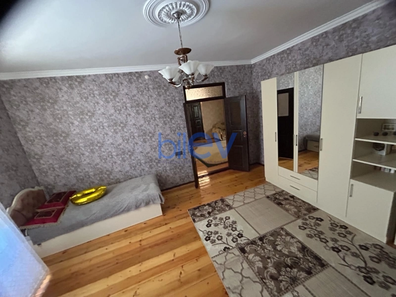 Satış 7 otaqlı Köhnə Tikili bina evi  750m², Sumqayıt