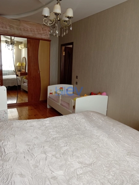 Satış 2 otaqlı Yeni Tikili bina evi  70m², Bakı