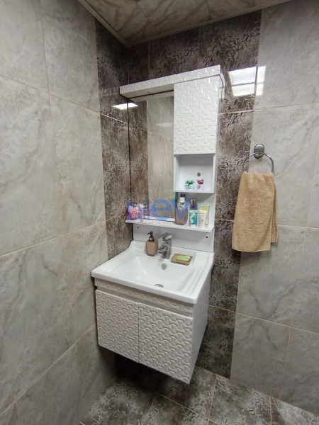 Satış 2 otaqlı Yeni Tikili bina evi  70m², Bakı