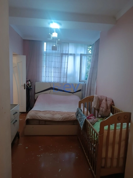 Satış 3 otaqlı Köhnə Tikili bina evi  100m², Bakı