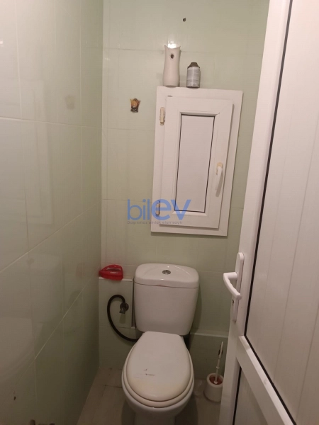 Satış 3 otaqlı Köhnə Tikili bina evi  100m², Bakı