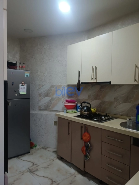 Satış 3 otaqlı Köhnə Tikili bina evi  100m², Bakı
