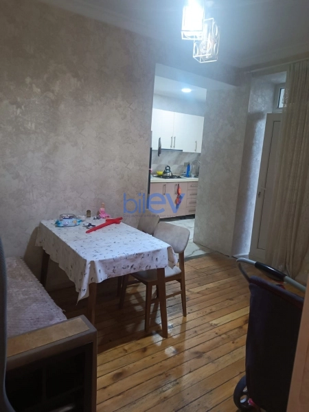 Satış 3 otaqlı Köhnə Tikili bina evi  100m², Bakı