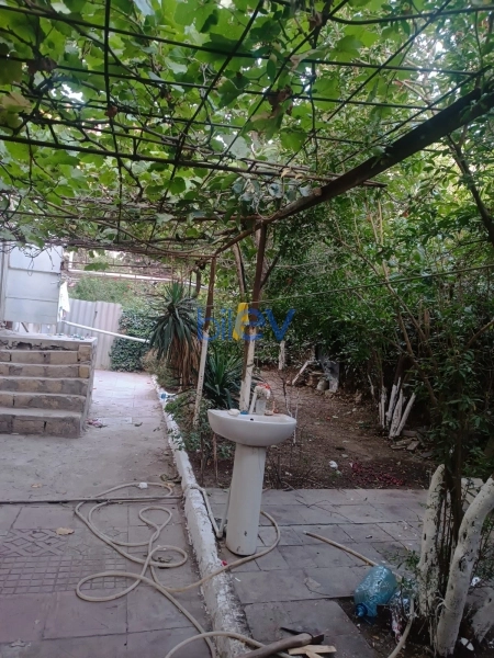 Satış 3 otaqlı Köhnə Tikili bina evi  100m², Bakı