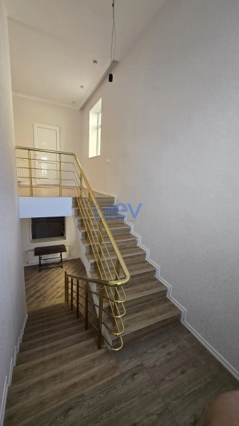 Satış 6 otaqlı Həyət evi  250m², Bakı