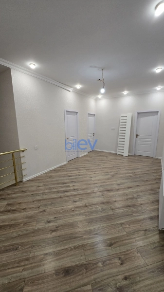 Satış 6 otaqlı Həyət evi  250m², Bakı