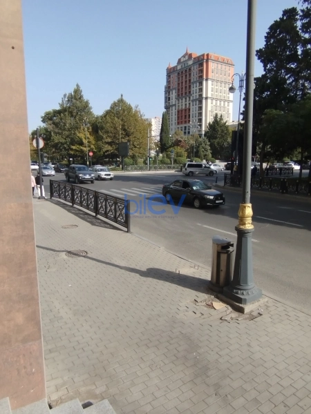 Aylıq Kirayə 2 otaqlı Obyekt  70m², Bakı