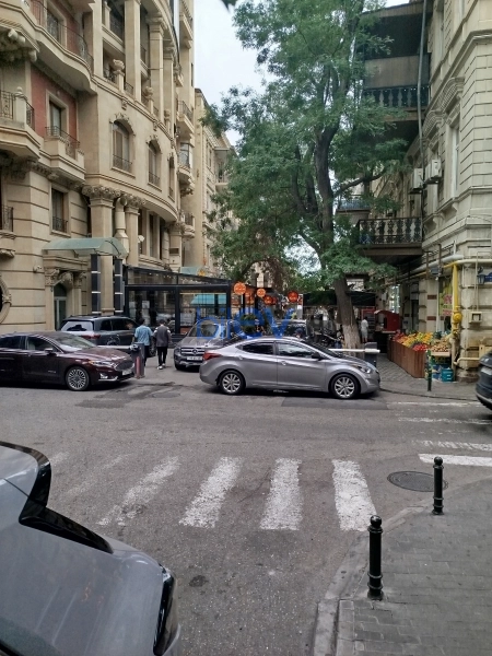 Satış 1 otaqlı Obyekt  70m², Bakı