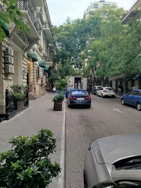 Satış 1 otaqlı Obyekt  70m², Bakı
